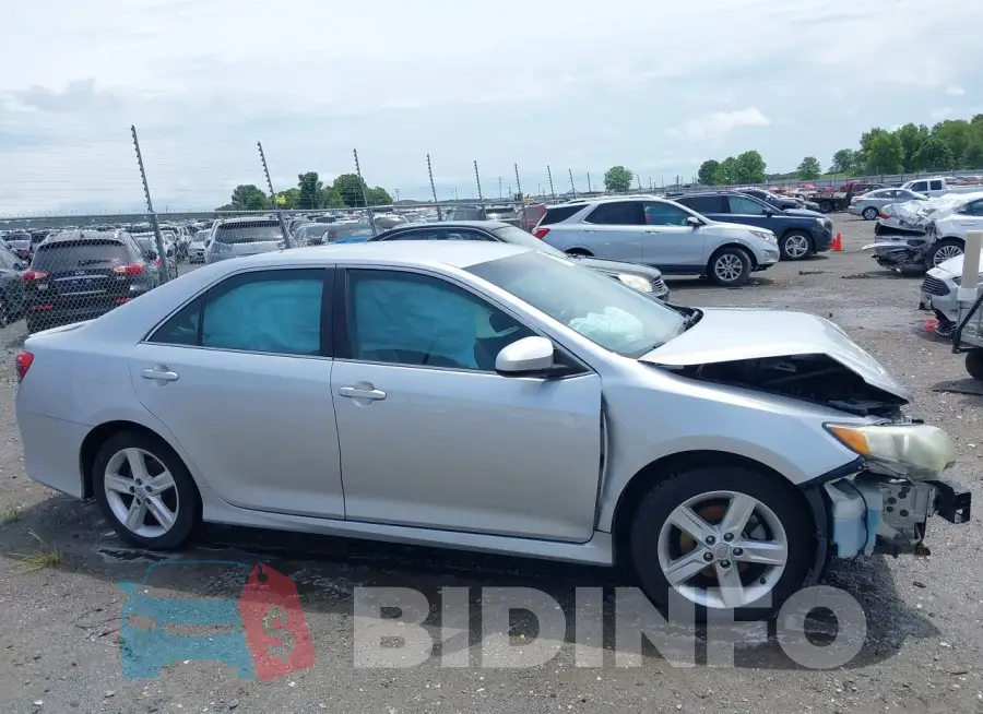 4T1BF1FKXEU811712 Photo# 12