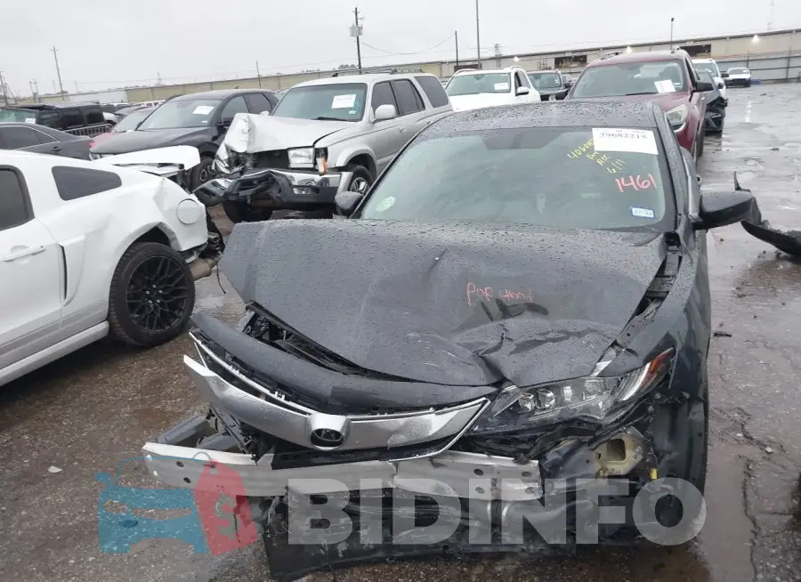 19UDE2F70GA004607 Photo# 10