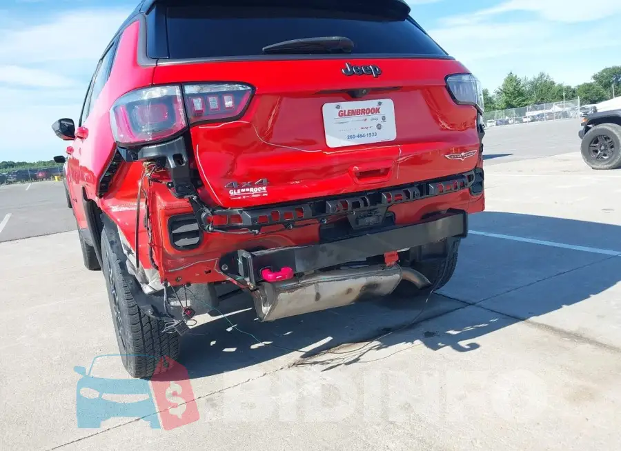 3C4NJDDB2LT143092 Photo# 6