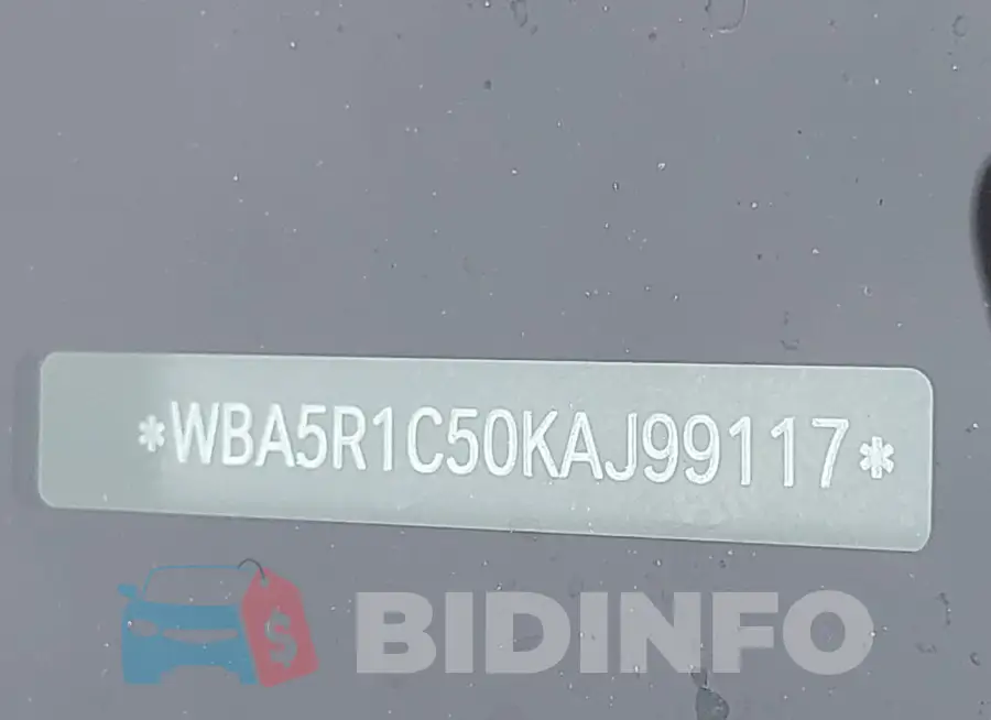 WBA5R1C50KAJ99117 Photo# 9