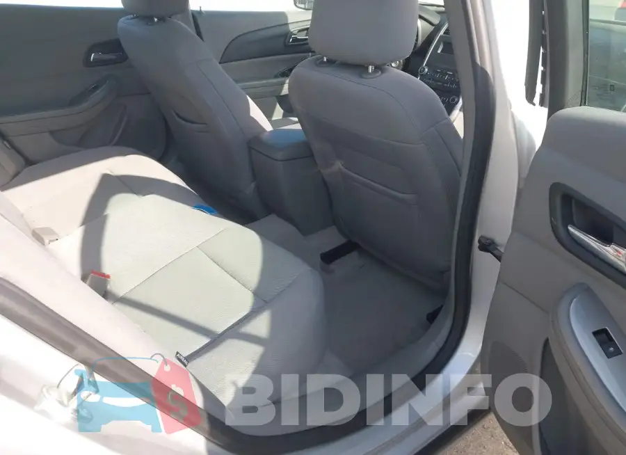 1G11B5SL1EF104464 Photo# 8
