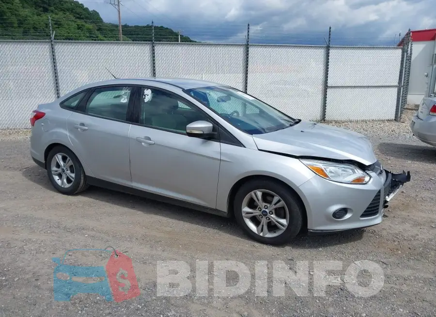1FADP3F22EL215589 Photo# 1