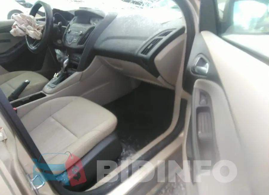 1FADP3F25JL307385 Photo# 5