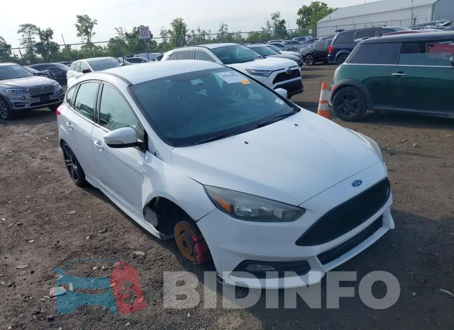 1FADP3L92FL299321 Photo# 1