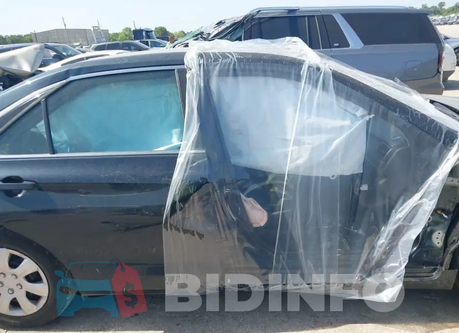 4T4BF1FK1GR560779 Photo# 13