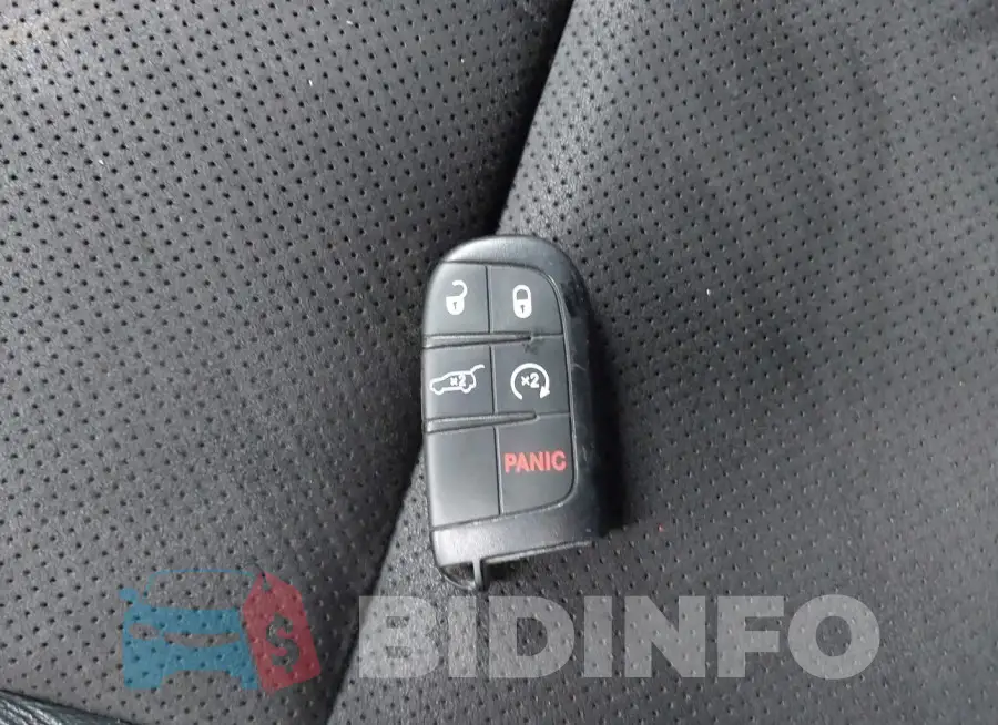1C4SDJCTXKC550722 Photo# 11