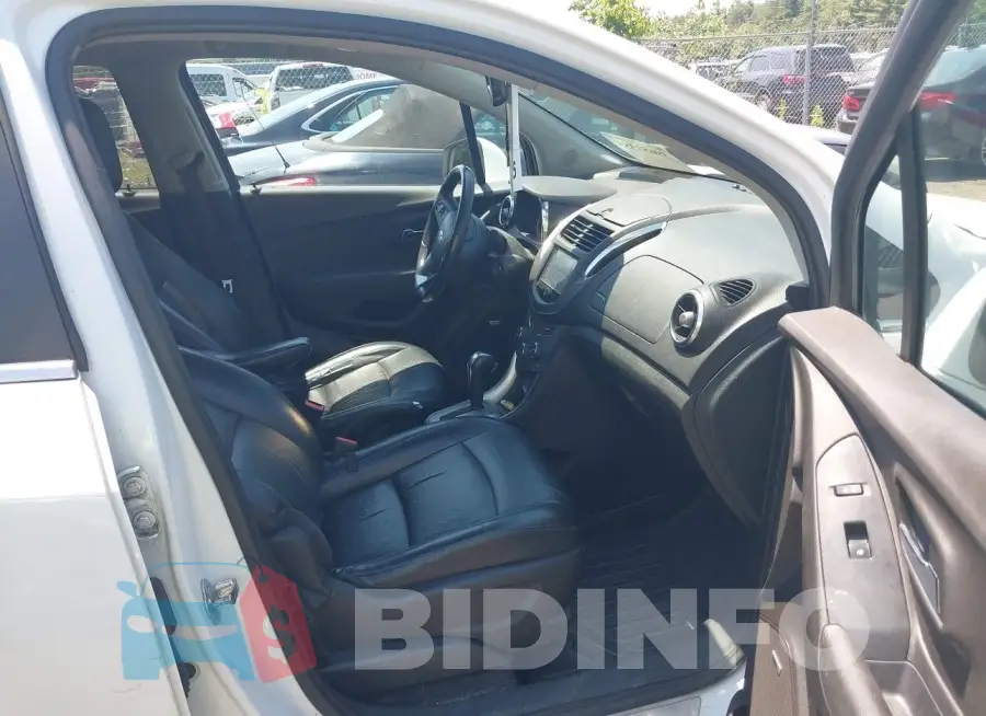 3GNCJRSB1GL258920 Photo# 5