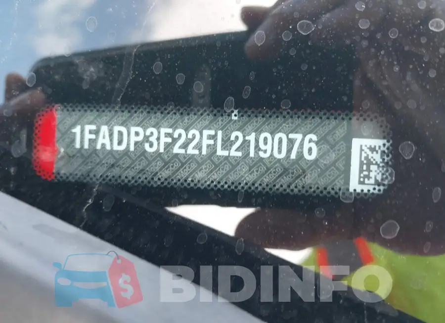 1FADP3F22FL219076 Photo# 9