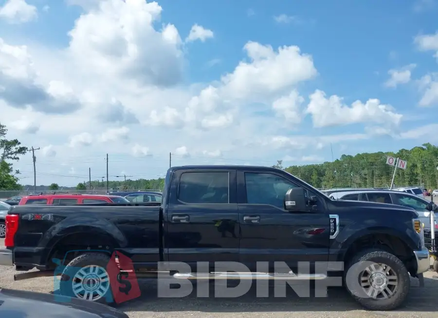 1FT7W2B60JEB12473 Photo# 14