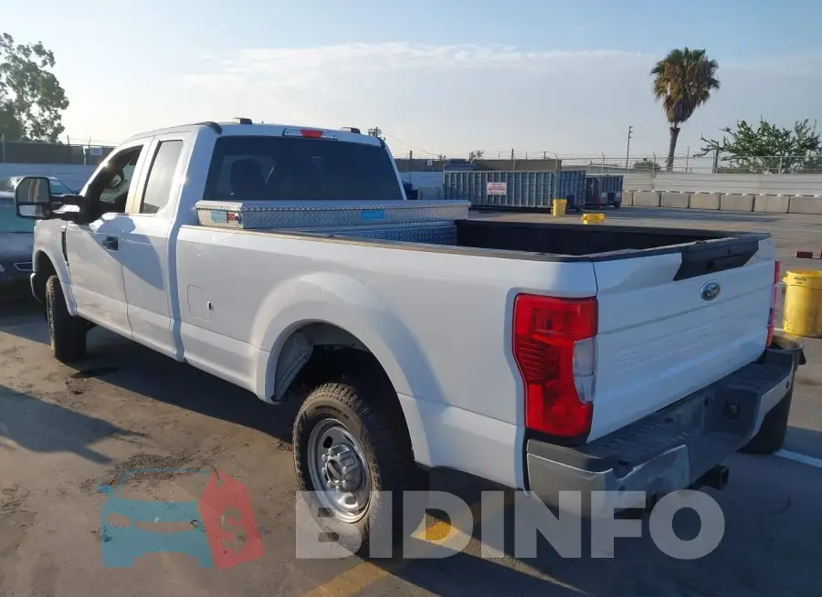 1FT7X2B6XMED56696 Photo# 3