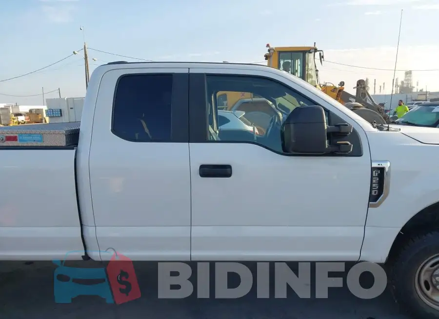 1FT7X2B6XMED56696 Photo# 13