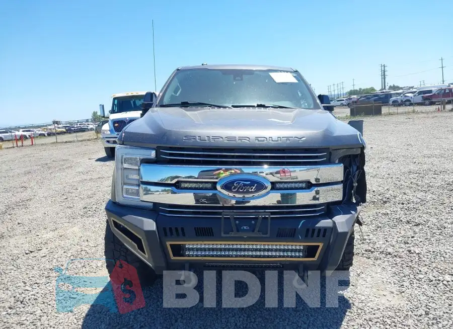1FT8W3BT2JEB12023 Photo# 15