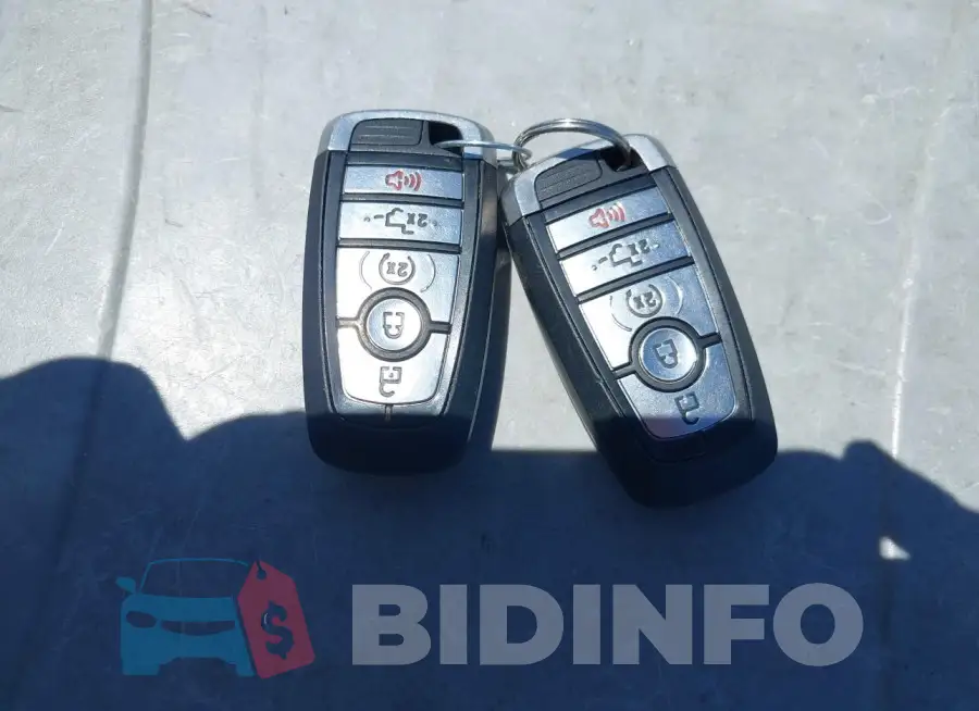 1FT8W3BT2JEB12023 Photo# 10