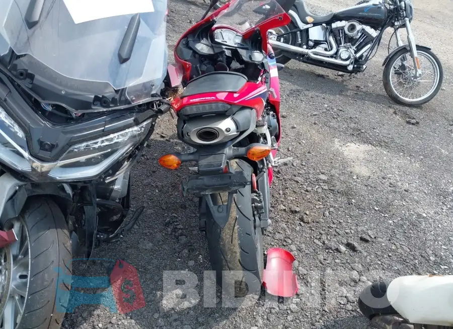 JH2PC40J5RK100111 Photo# 6