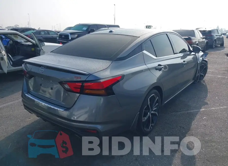 1N4BL4CV2PN330269 Photo# 4