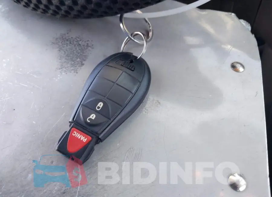 1C4PJLCB0FW560035 Photo# 11