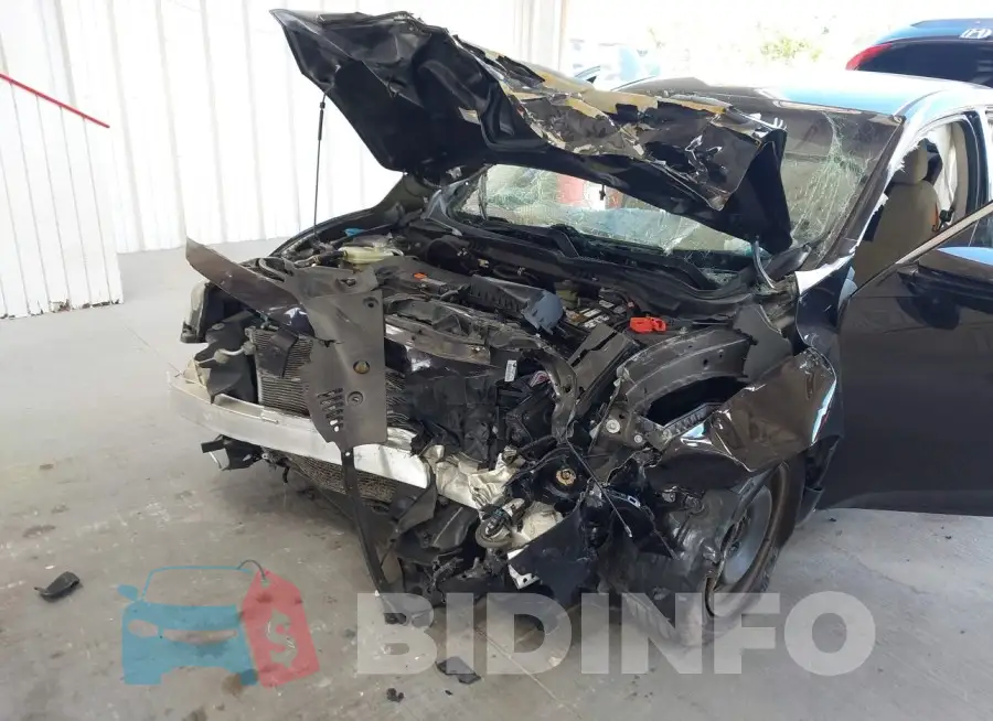 19XFC2F55GE028894 Photo# 6