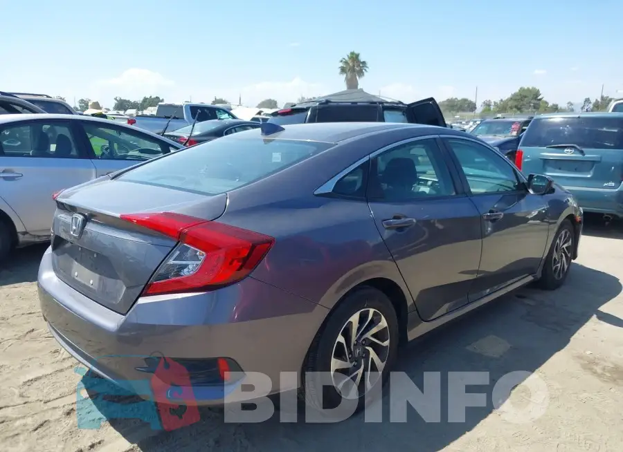 19XFC2F78HE213105 Photo# 4