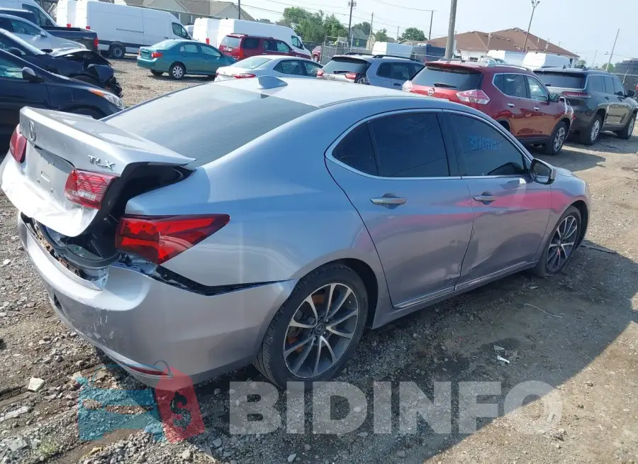 19UUB2F54FA011629 Photo# 4