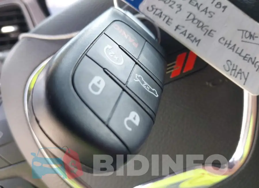 2C3CDZBT4PH582353 Photo# 11
