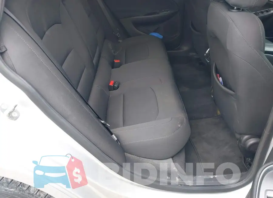 1G1ZD5ST5JF247344 Photo# 8