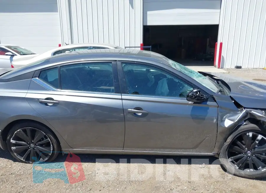 1N4BL4CV6NN415418 Photo# 13