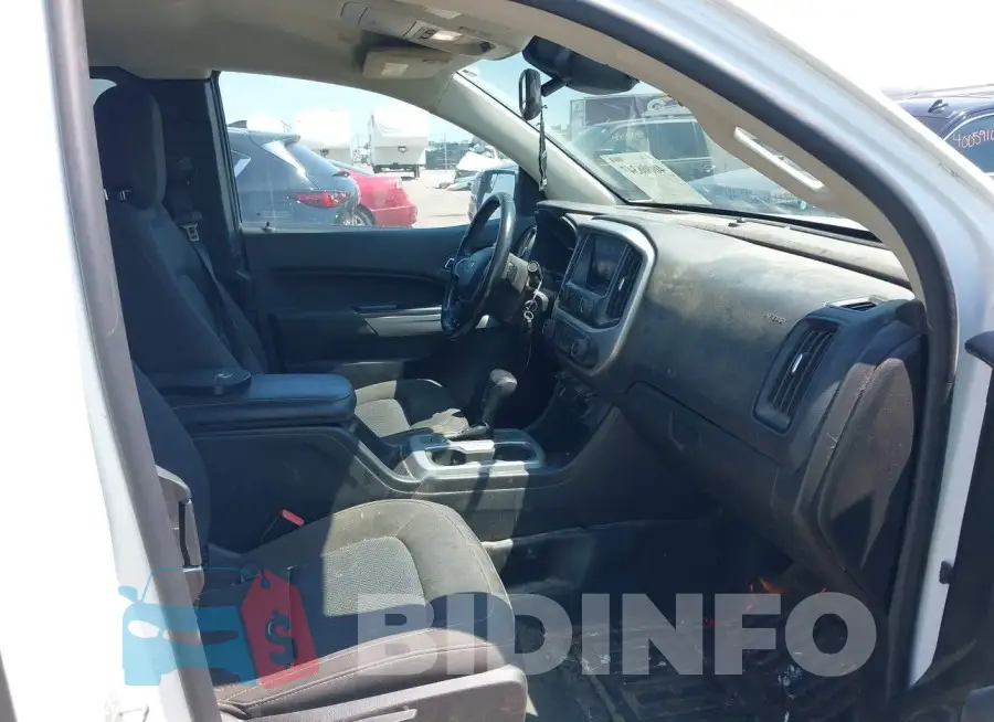 1GCHSCEA2M1241168 Photo# 5