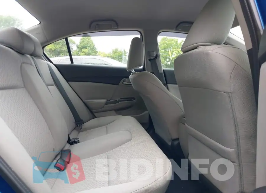 19XFB2F58EE043647 Photo# 8