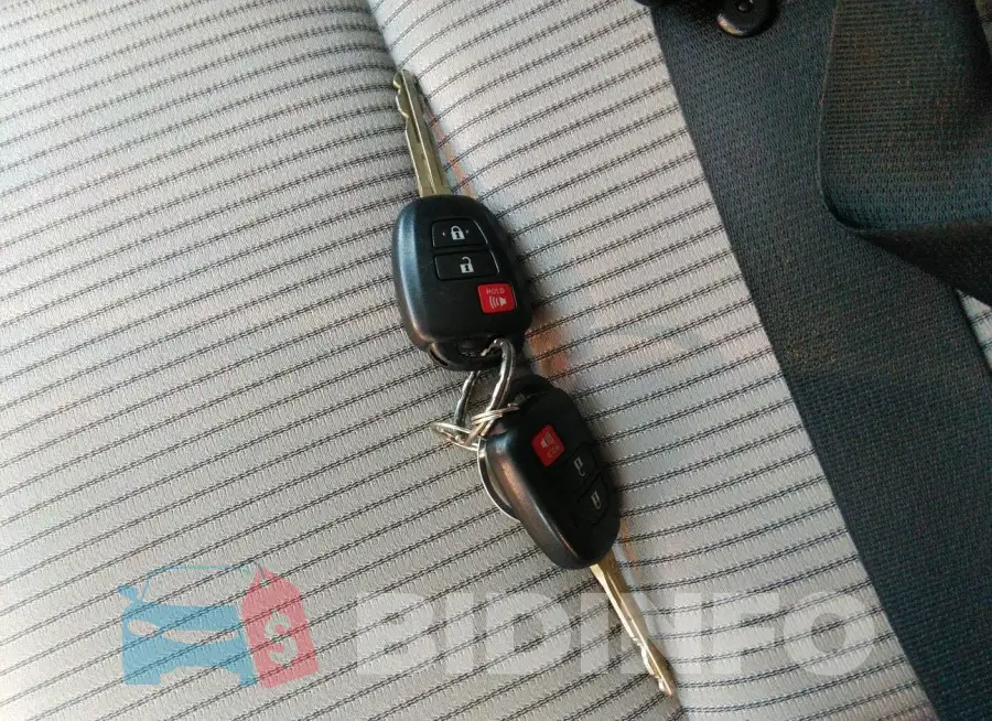 2T3BFREV0FW331374 Photo# 11