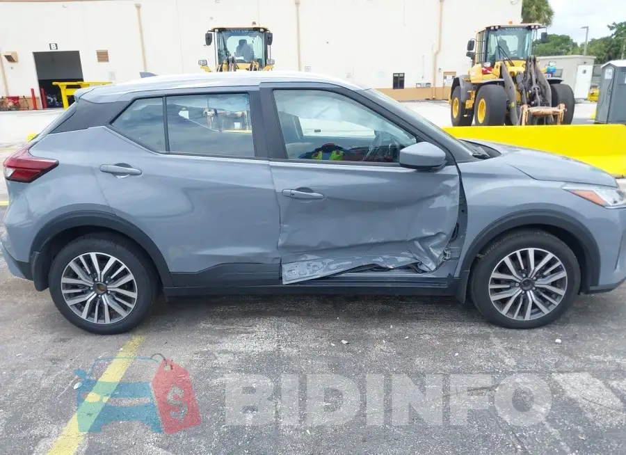 3N1CP5CV4PL563937 Photo# 6
