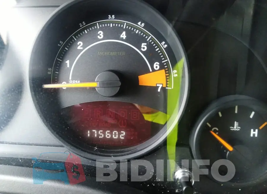 1C4NJRFB5ED558409 Photo# 7