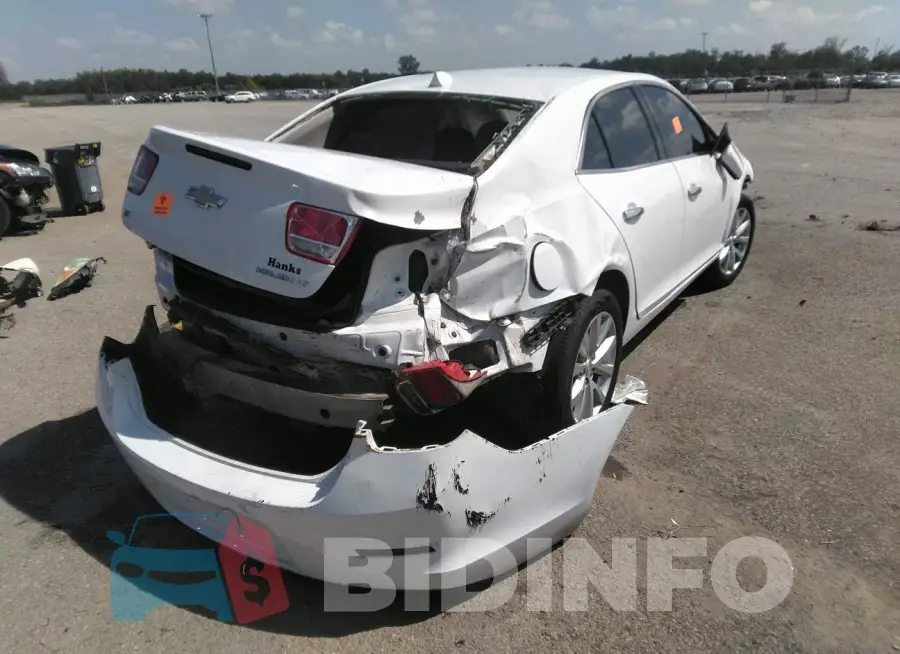 1G11E5SLXEF235545 Photo# 4