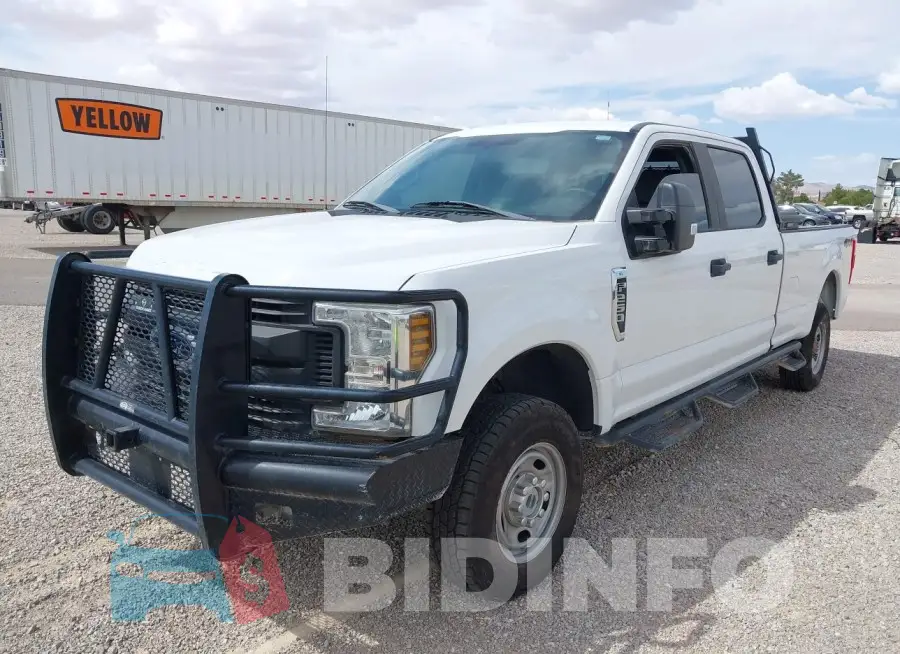 1FT7W2B60KEC68837 Photo# 2