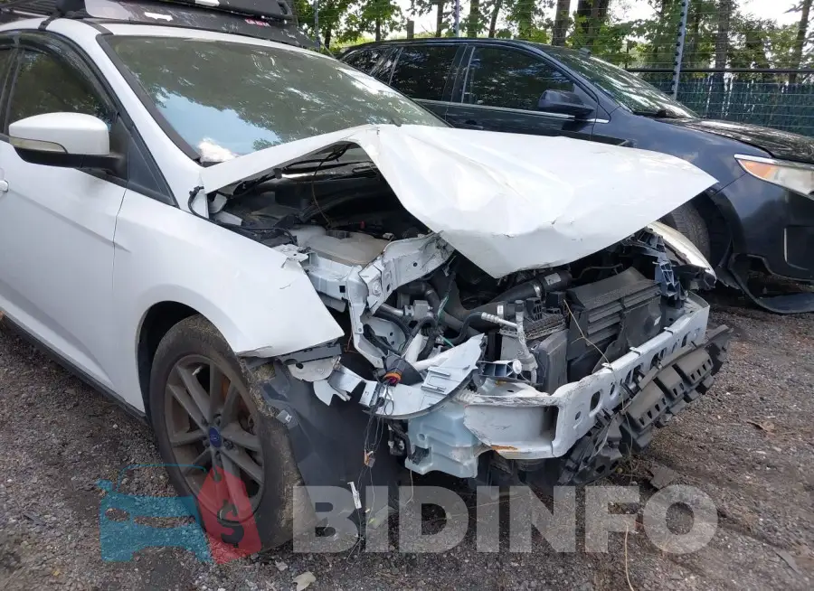 1FADP3KE6FL273786 Photo# 6