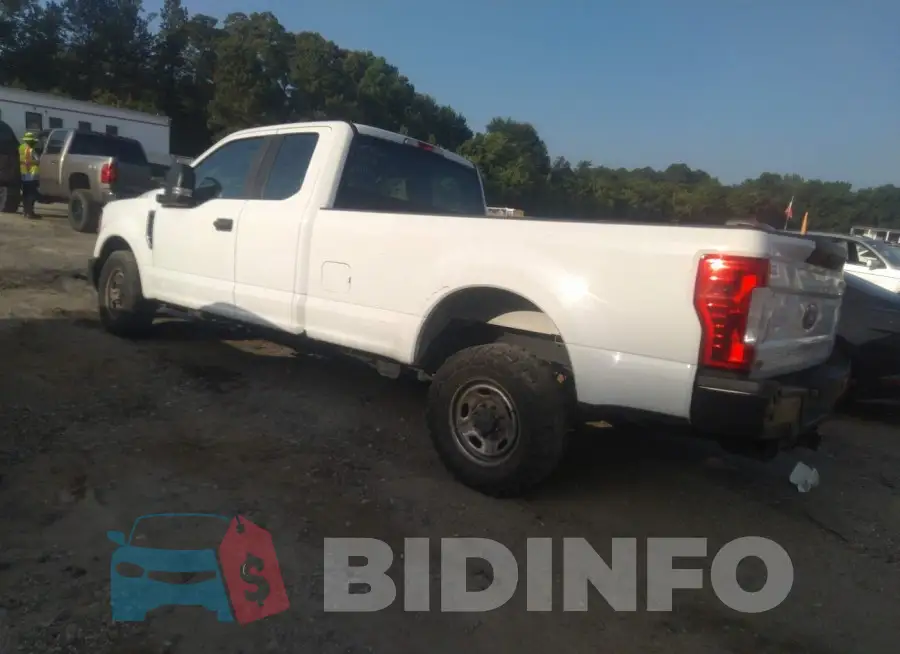 1FT7X2A60HEB41920 Photo# 3