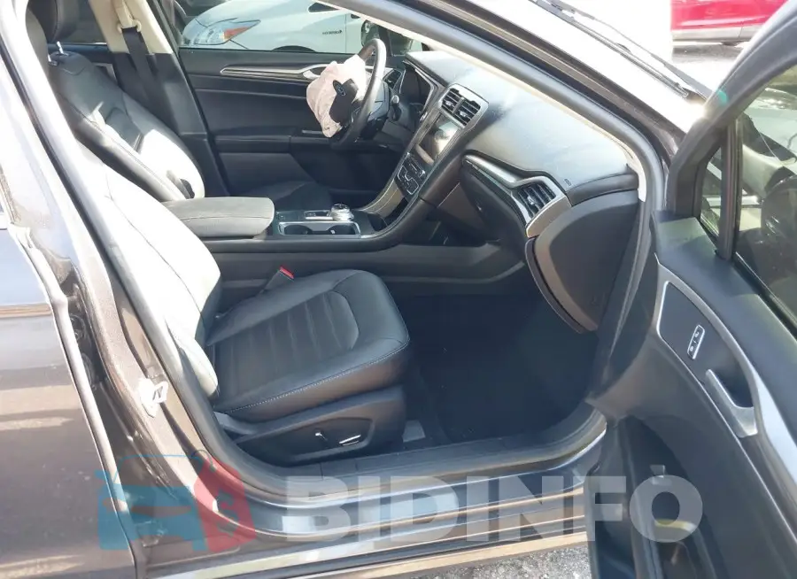 3FA6P0HD9HR170064 Photo# 5