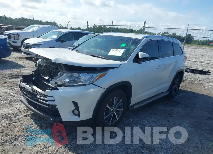 5TDKZRFH8JS537634 Photo# 2