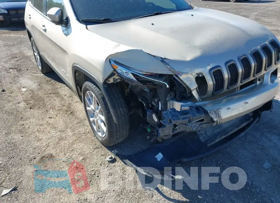 1C4PJLCB7FW711548 Photo# 6