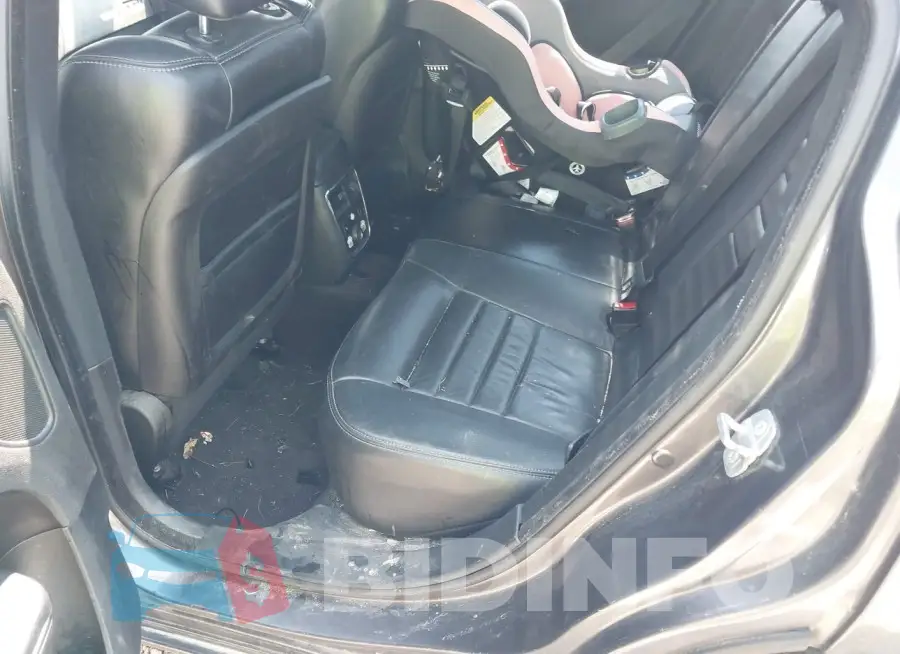 2C3CDXHG9EH277667 Photo# 8