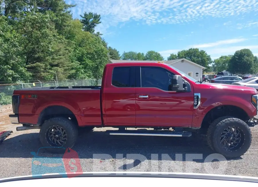1FT7X2B68JEC88281 Photo# 14