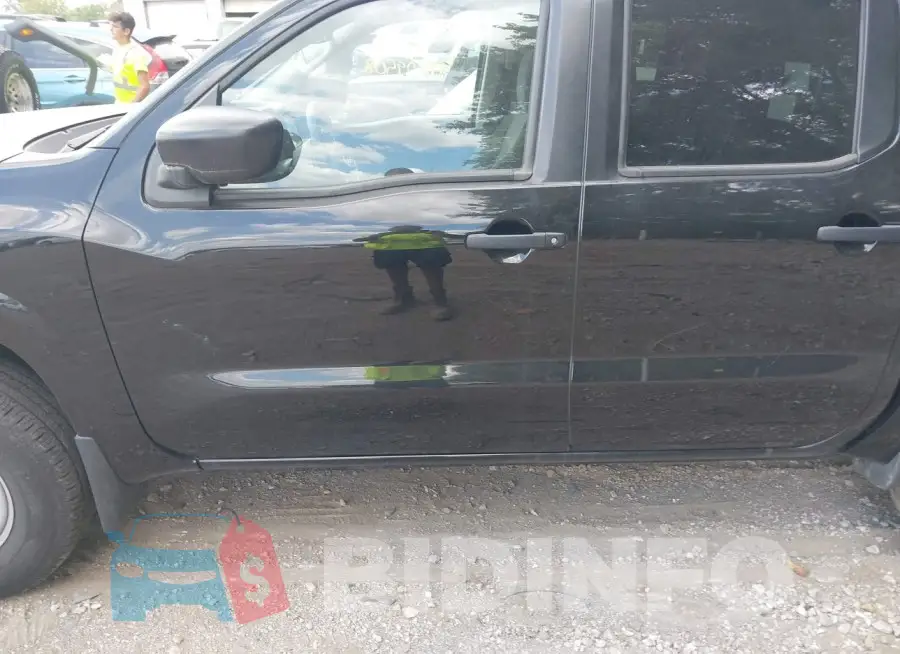 1N6ED1EK3NN615174 Photo# 13