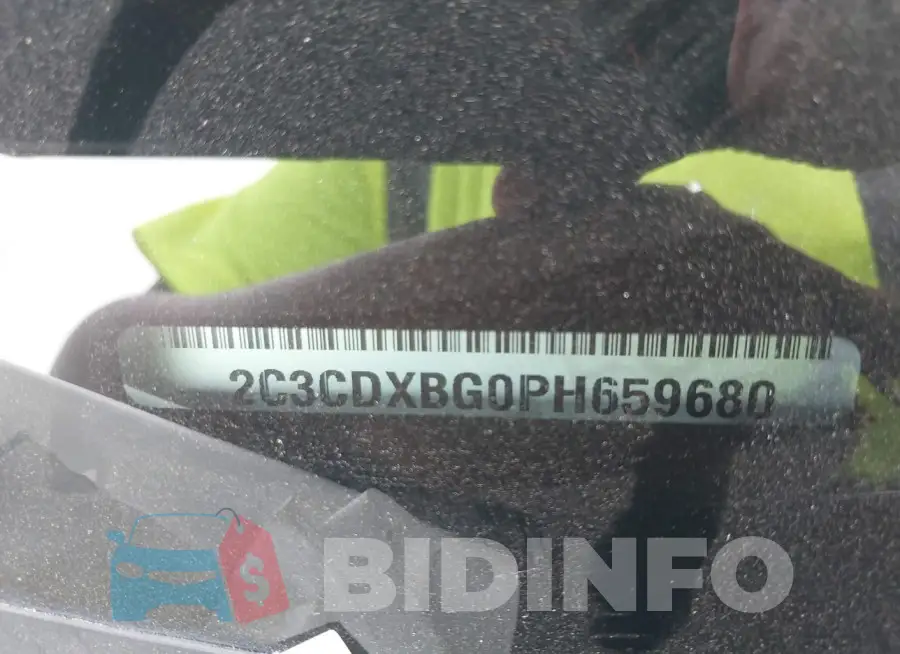 2C3CDXBG0PH659680 Photo# 9