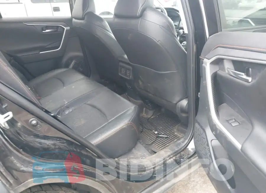 2T3J1RFV7KW041538 Photo# 8