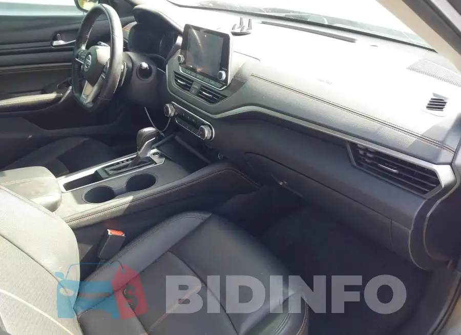 1N4BL4CV1MN371813 Photo# 5