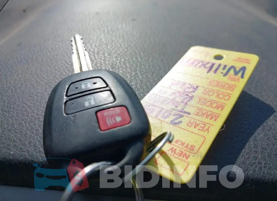JTMWFREV6FD067656 Photo# 11