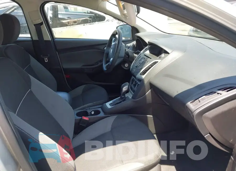 1FADP3F26EL431297 Photo# 5