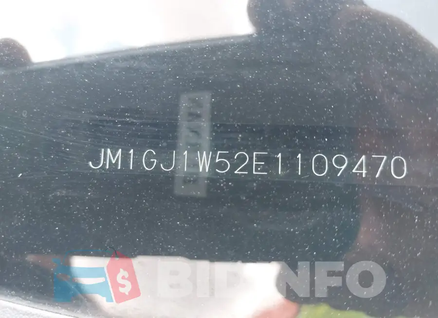 JM1GJ1W52E1109470 Photo# 9