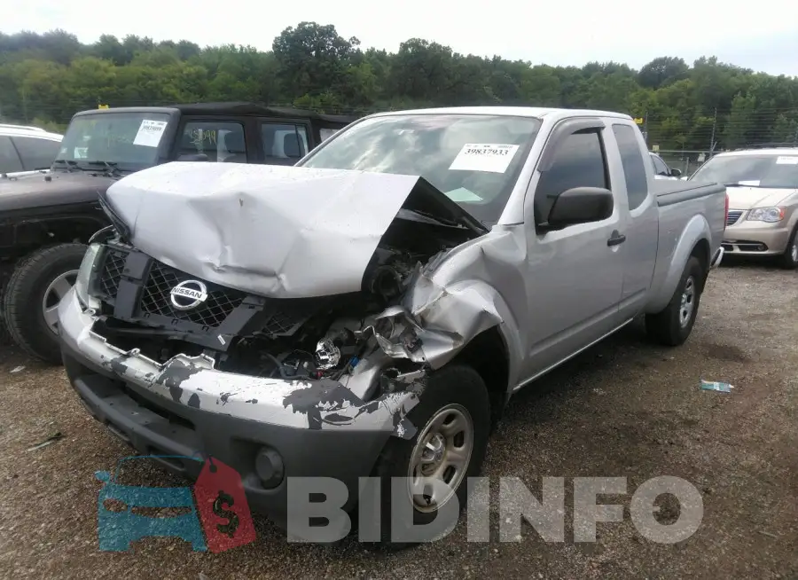 1N6BD0CT8HN765892 Photo# 2