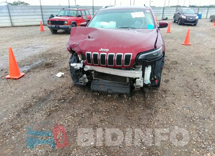 1C4PJLCB8KD241584 Photo# 6