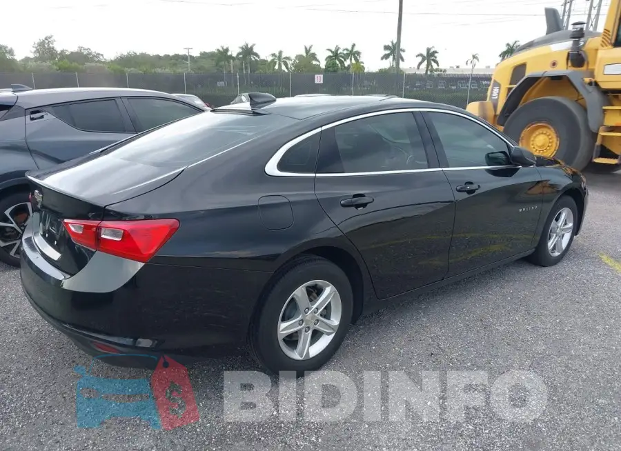 1G1ZB5ST8NF215094 Photo# 4